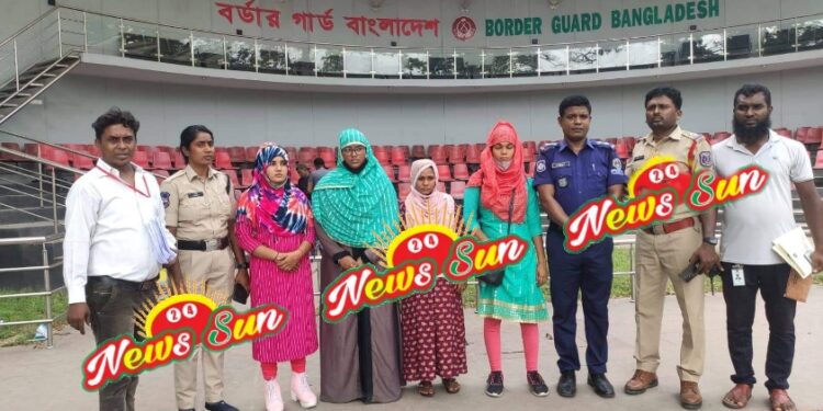 ভারতে পাচার ৪ নারীকে ৩ বছর পর বেনাপোলে হস্তান্তর