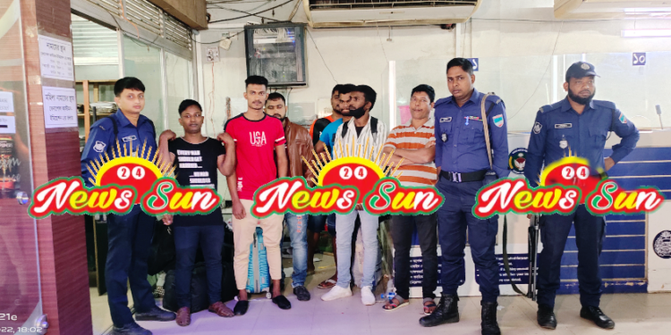 ভারতে পাচার হওয়া ৭ যুবককে বেনাপোল দিয়ে দেশে ফেরত