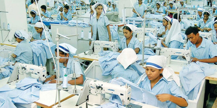 পোশাক রপ্তানিতে ভিয়েতনামকে সরিয়ে ফের দ্বিতীয় বাংলাদেশ