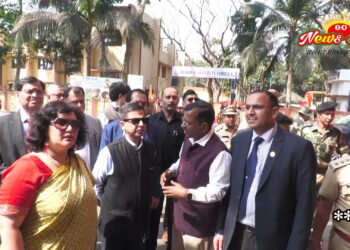 ভারতীয় হাইকমিশনারের বেনাপোল-পেট্রাপোল বন্দর পরিদর্শন