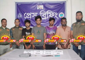 বেনাপোলে ইজিবাইক ড্রাইভার সজিব হত্যার প্রধান আসামি ইজিবাইকসহ গ্রেফতার-৪ 