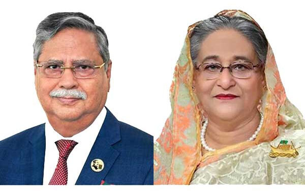 শিখা অনির্বাণে রাষ্ট্রপতি-প্রধানমন্ত্রীর শ্রদ্ধা সশস্ত্র বাহিনী দিবসে