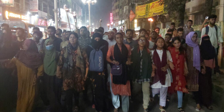 টাঙ্গাইলে মশাল মিছিল,রাষ্ট্রপতির পদত্যাগের দাবিতে