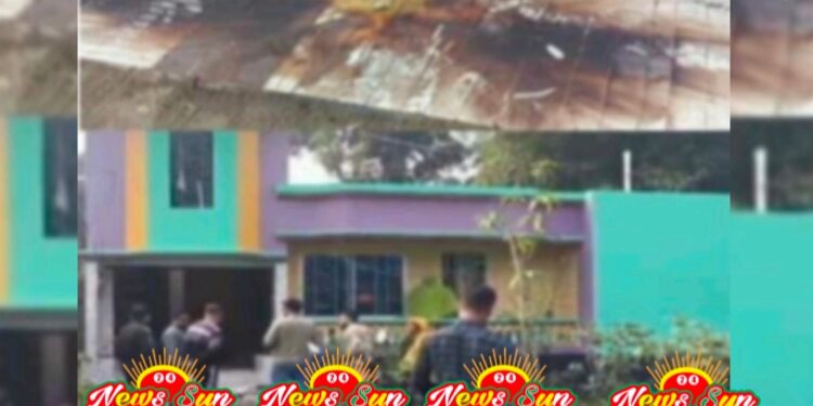 বেনাপোলে প্যানেল চেয়ারম্যান এর বাড়িতে বোমা হামলা