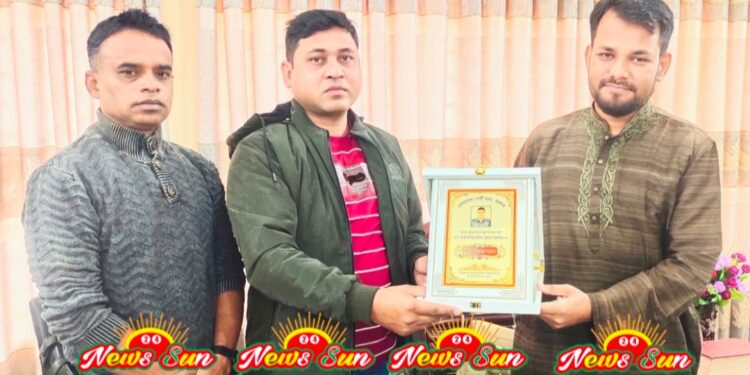 বেনাপোল পোর্ট থানার সেকেন্ড অফিসার লিখন কুমার সরকারকে বিদায় সংবর্ধনা