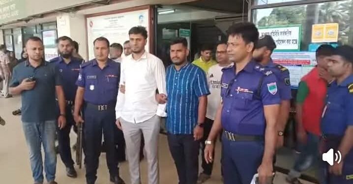 মৌলভীবাজার জেলা ছাত্রলীগের সহ-সভাপতিকে ভারতে গমনের সময় বেনাপোল ইমিগ্রেশনে আটক