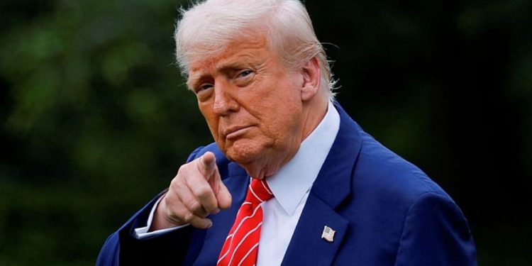 ভেনেজুয়েলায় অভিযান চালাতে সিআইএকে অনুমোদন ট্রাম্পের