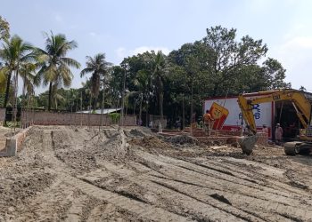 বাগআঁচড়ায় জেলা পরিষদের নিজস্ব জমি দখল করে চলছে মার্কেট নির্মাণ,প্রশাসনের  নিরব ভুমিকা