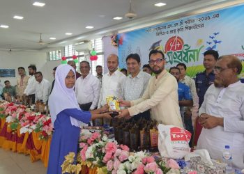 বেনাপোলে এস,এস,সি ২০২৫ এর ১৮৪ জন কৃতী শিক্ষার্থীদের সংবর্ধনা দিলেন বিএনপির নেতা… নুরুজ্জামান লিটন