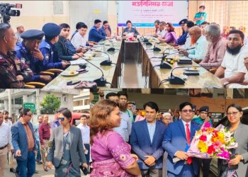 বেনাপোল স্থলবন্দর পরিদর্শন করলেন নৌপরিবহন মন্ত্রণালয়ের এনডিসি সচিব ড. নূরুন্নাহার চৌধুরী।