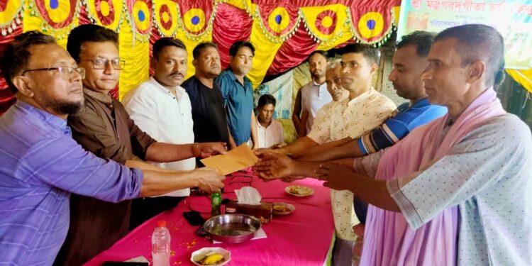 শার্শায় হিন্দু সম্প্রদায়ের নামযজ্ঞ অনুষ্ঠান অনুষ্ঠিত, বিএনপি নেতৃবৃন্দের অংশগ্রহণ ও আর্থিক সহায়তা