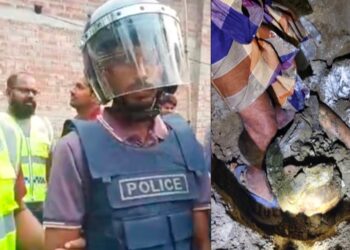 শার্শায় ঘরের মেঝে খুঁড়ে যুবকের অর্ধগলিত লাশ উদ্ধার, নারীসহ আটক ৪